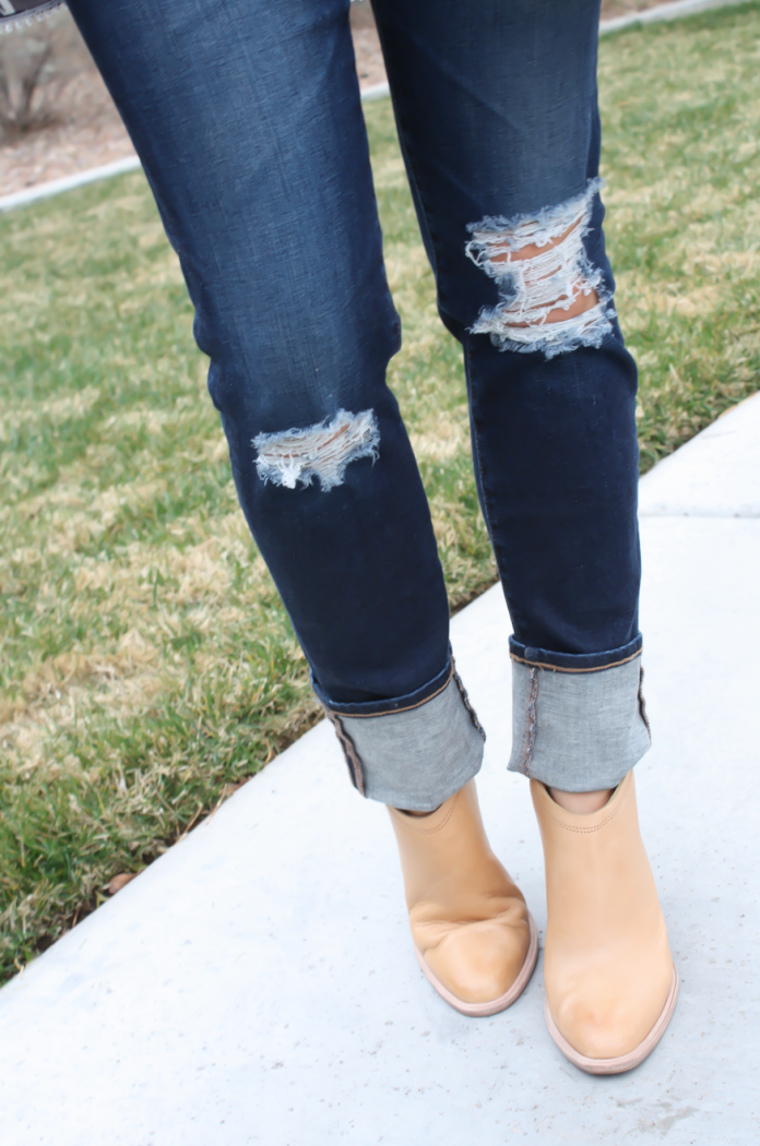 Navy Floral Kimono, Navy Tee, Distressed Skinny Jeans, Tan Mules, Tan Tote, Forever 21, J.Crew, AG Jeans, Dolce Vita 9