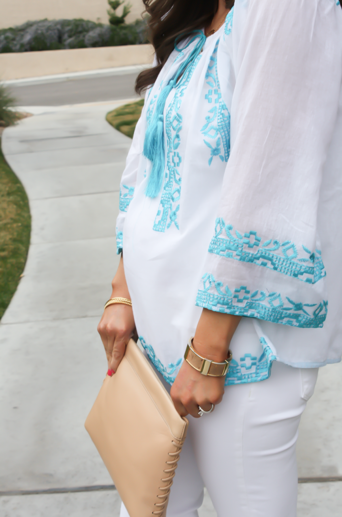 Turquoise and White Embroidered Blouse, White Ankle Skinny Jeans, Tan Mules, Tan Clutch, Revolve Clothing, J Brand, Ann Taylor, J.Crew 20