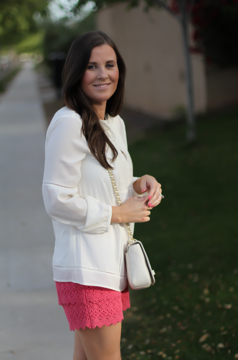 Coral Lace Shorts, Ivory Bib Blouse, Tan Espadrille Sandals, Ivory Chain Strap Bag, Loft, Banana Republic, Seychelles, Tory Burch 11