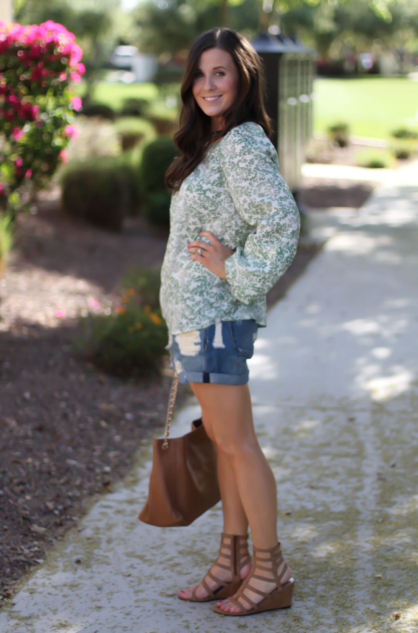 Gren Floral Peasant Blouse, Distressed Denim Shorts, Gladiator Sandals, Tan Chain Strap Tote, Kohls, Lauren Conrad, Rag and Bone, Stuart Weitzman, Tory Burch 4