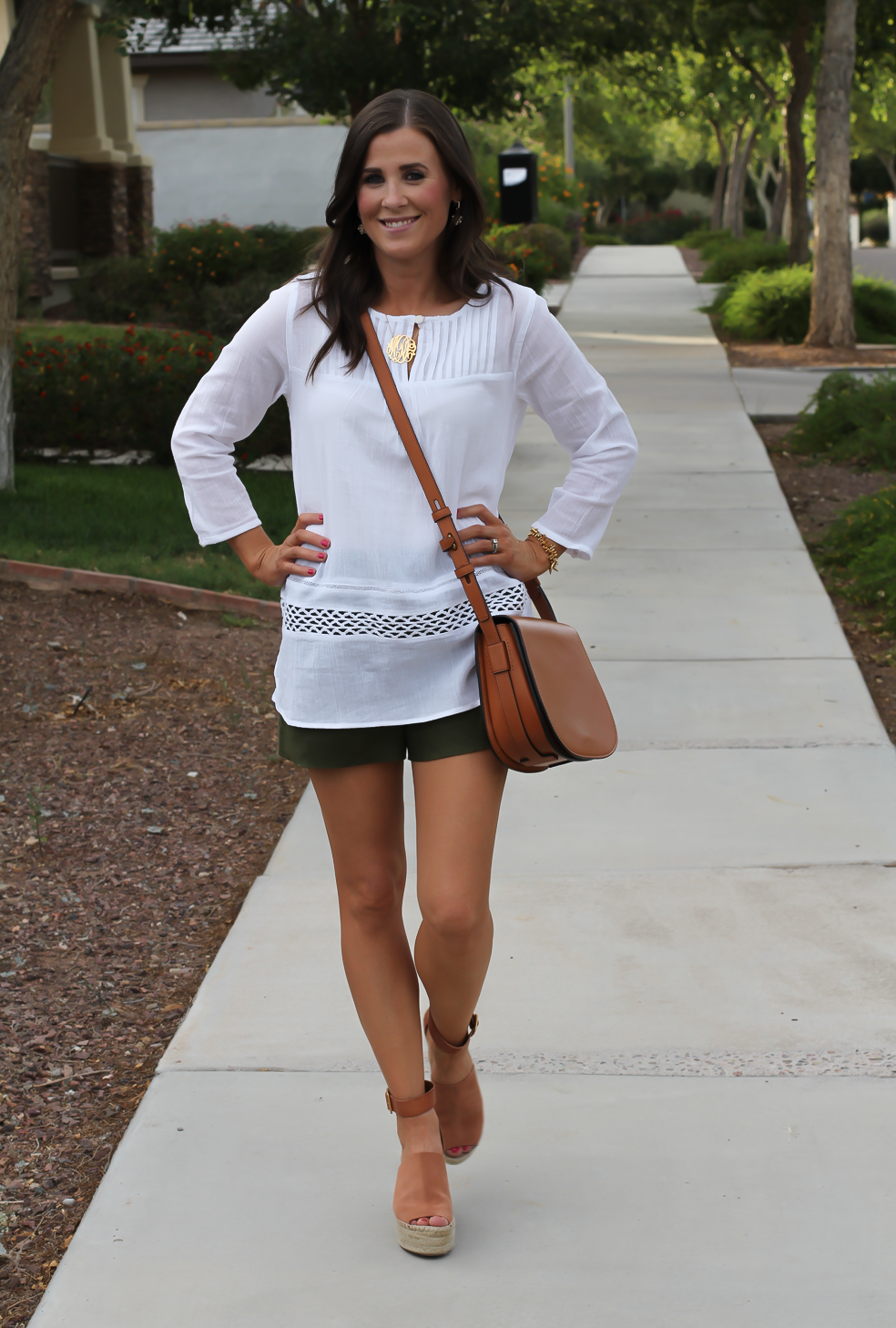 Gauze White Lace Tunic, Green Linen Shorts, Brown Suede Espadrilles, Brown Leather Crossbody Bag, Old Navy, J.Crew, Chloe, Tory Burch 13