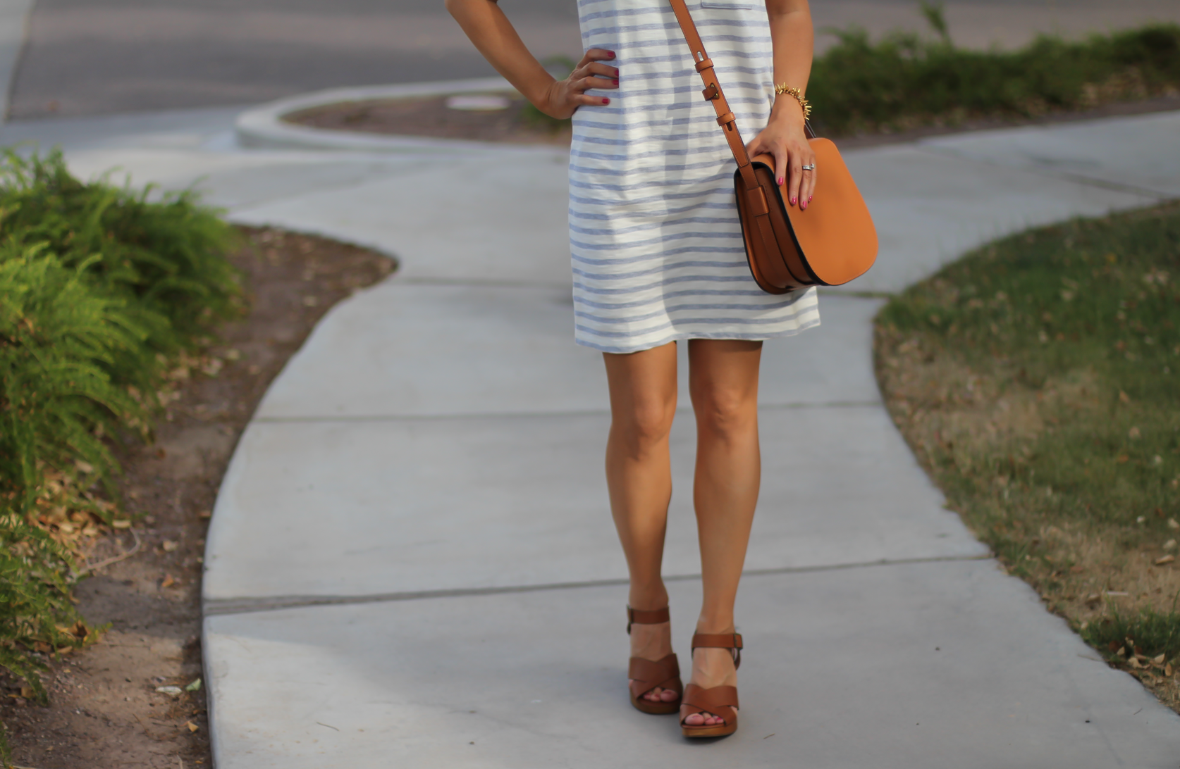 Grey Striped Button Back Short Sleeve Dress, Cognac Leather Wedge Sandals, Cognac Saddlebag, Madewell, Tory Burch 10