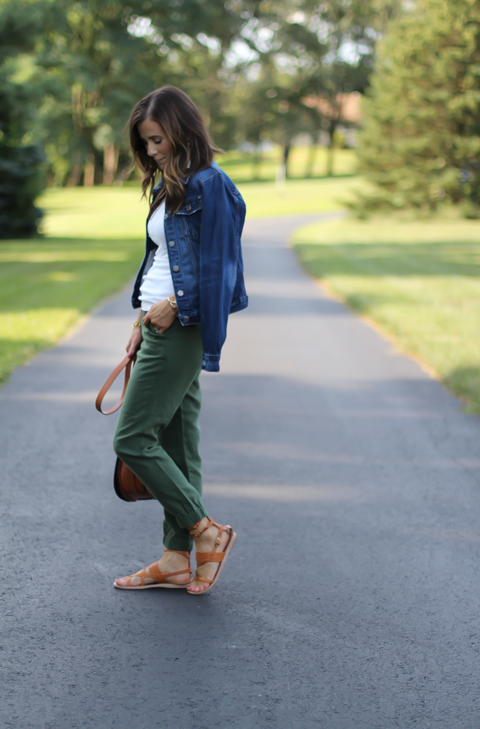 Army Green Joggers, White Sleeveless Shell Tee, Gladiator Sandals, Saddle Bag, J.Crew, tory Burch, Ancient Gladiator 2