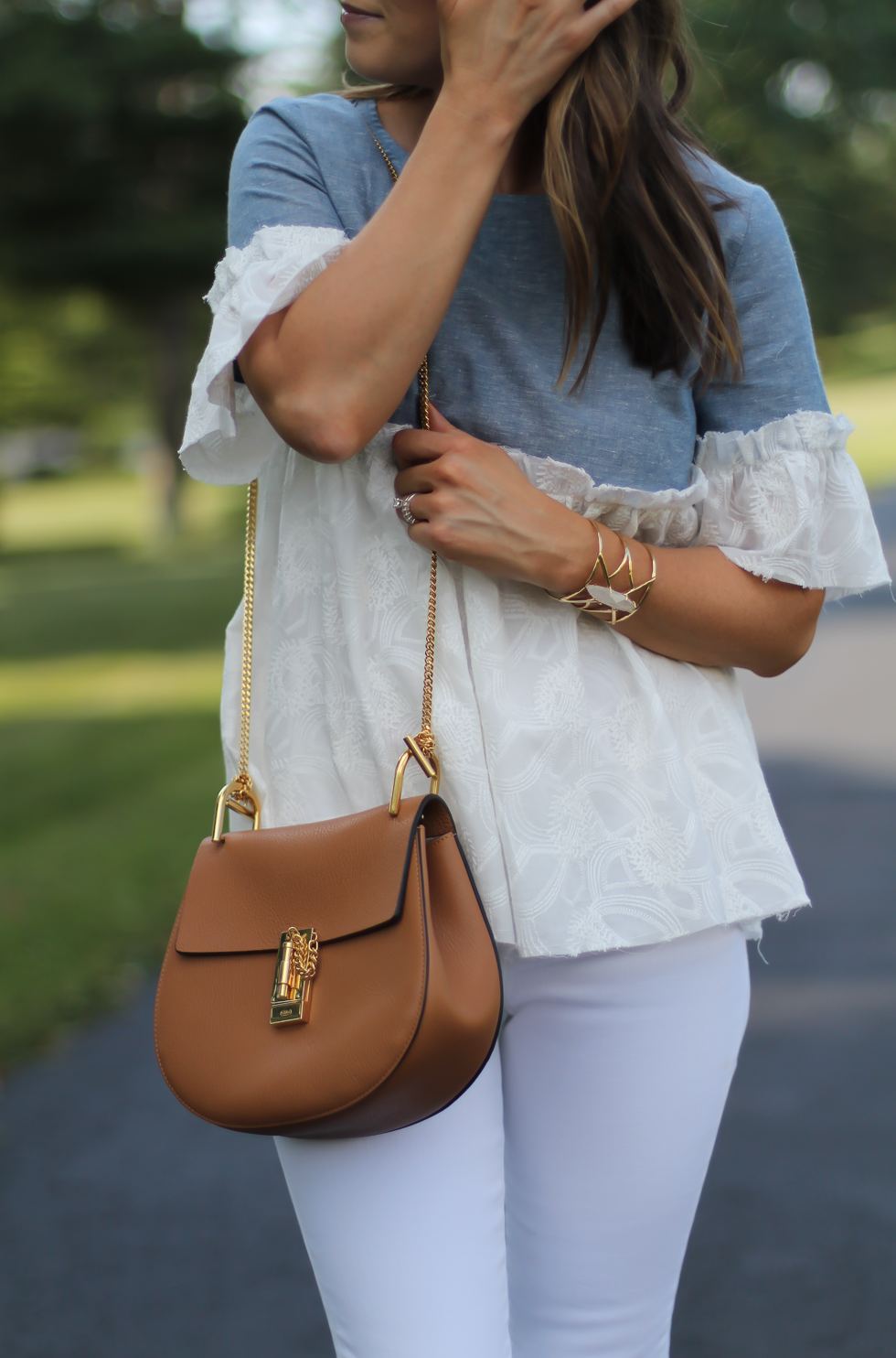 Chambray Ivory Blouse, White Skinny Crop Jeans, Tan Leather Espadrille Flats, Tan Chain Strap Crossbody, Anthropologie, J.Brand, Soludos, Chloe 13