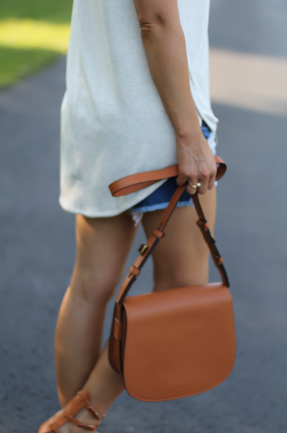 Sweatshirt Super Soft Tunic, Distressed Cutoff Shorts, Tan Gladiator Sandals, Tan Leather Saddle Bag, Loft, Rag & Bone, Coach, Ancient Gladiator 11