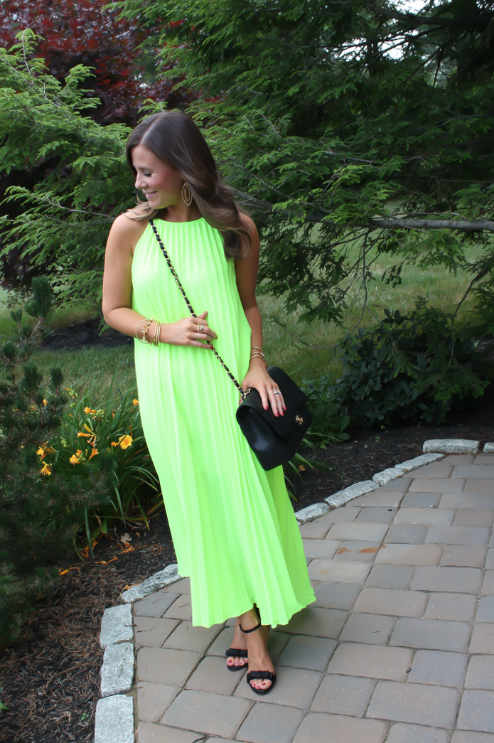 Bright Pleats : Dressy or Casual